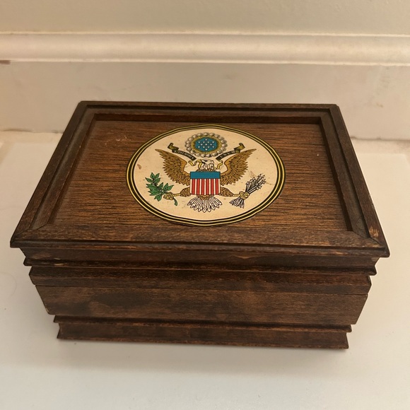 Great Seal of America Wooden Trinket/Jewelry Box Reuge Music Box “Yankee Doodle” - Picture 5 of 5
